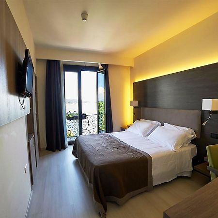 Hotel Giardino Arona Exterior photo