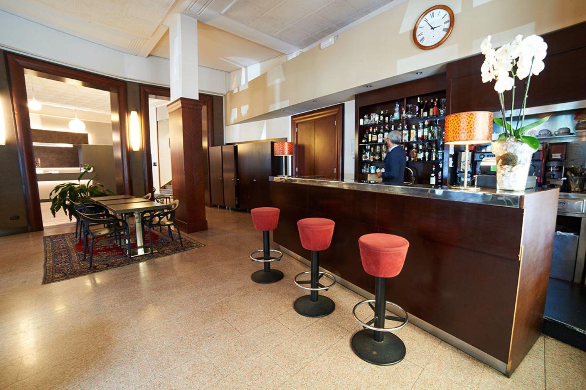 Hotel Giardino Arona Exterior photo