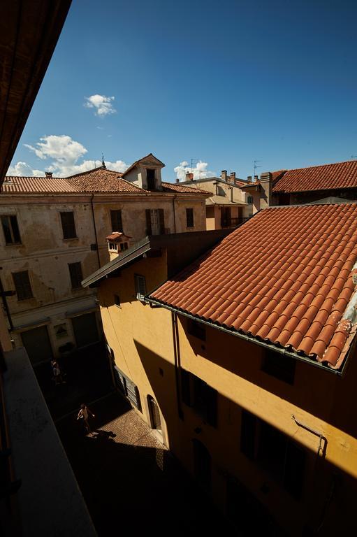 Hotel Giardino Arona Exterior photo