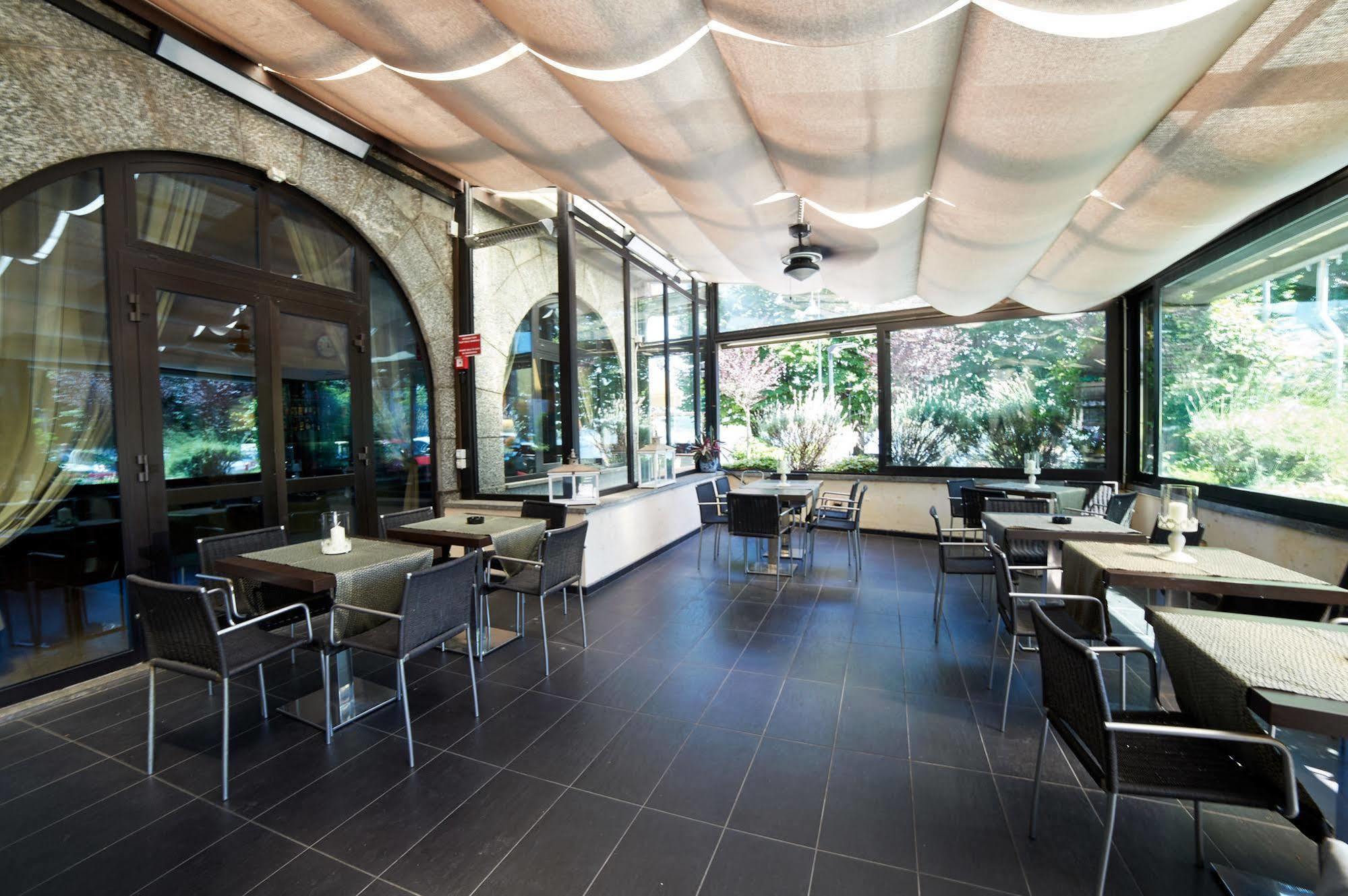 Hotel Giardino Arona Exterior photo
