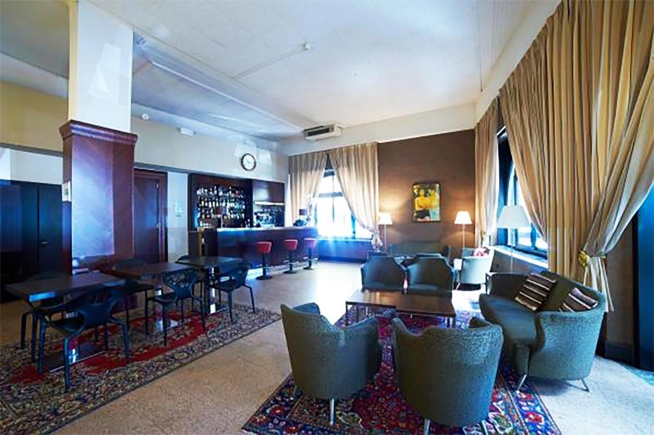 Hotel Giardino Arona Exterior photo